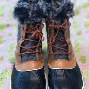 ❄️Size 9 Snow Booties❄️